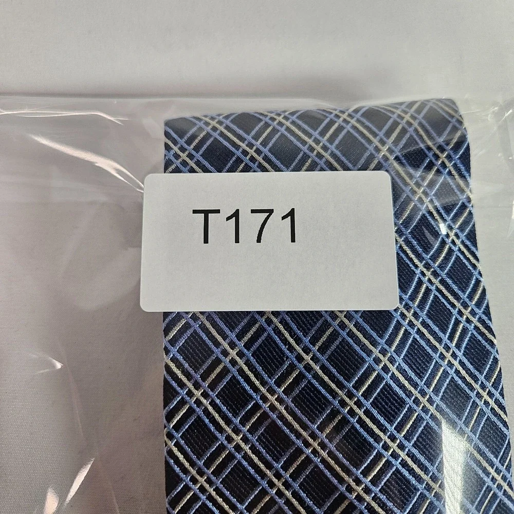 Perry Ellis Portfolio 100% Silk Hand Made Tie‎ Geometric Blue 3.75